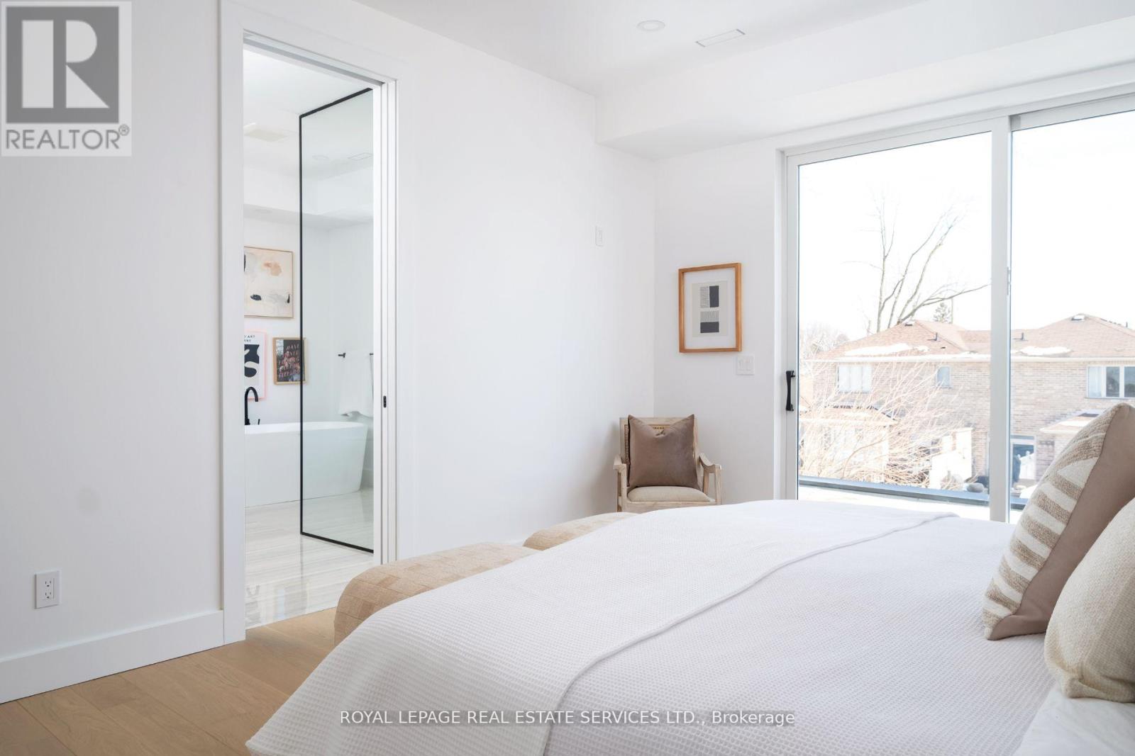 263 Thirtieth Street, Toronto, Ontario  M8W 3E2 - Photo 25 - W12166473