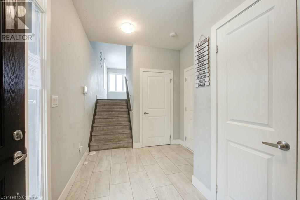 745 Chelton Road Unit# 62, London, Ontario  N6M 0J1 - Photo 4 - 40734058