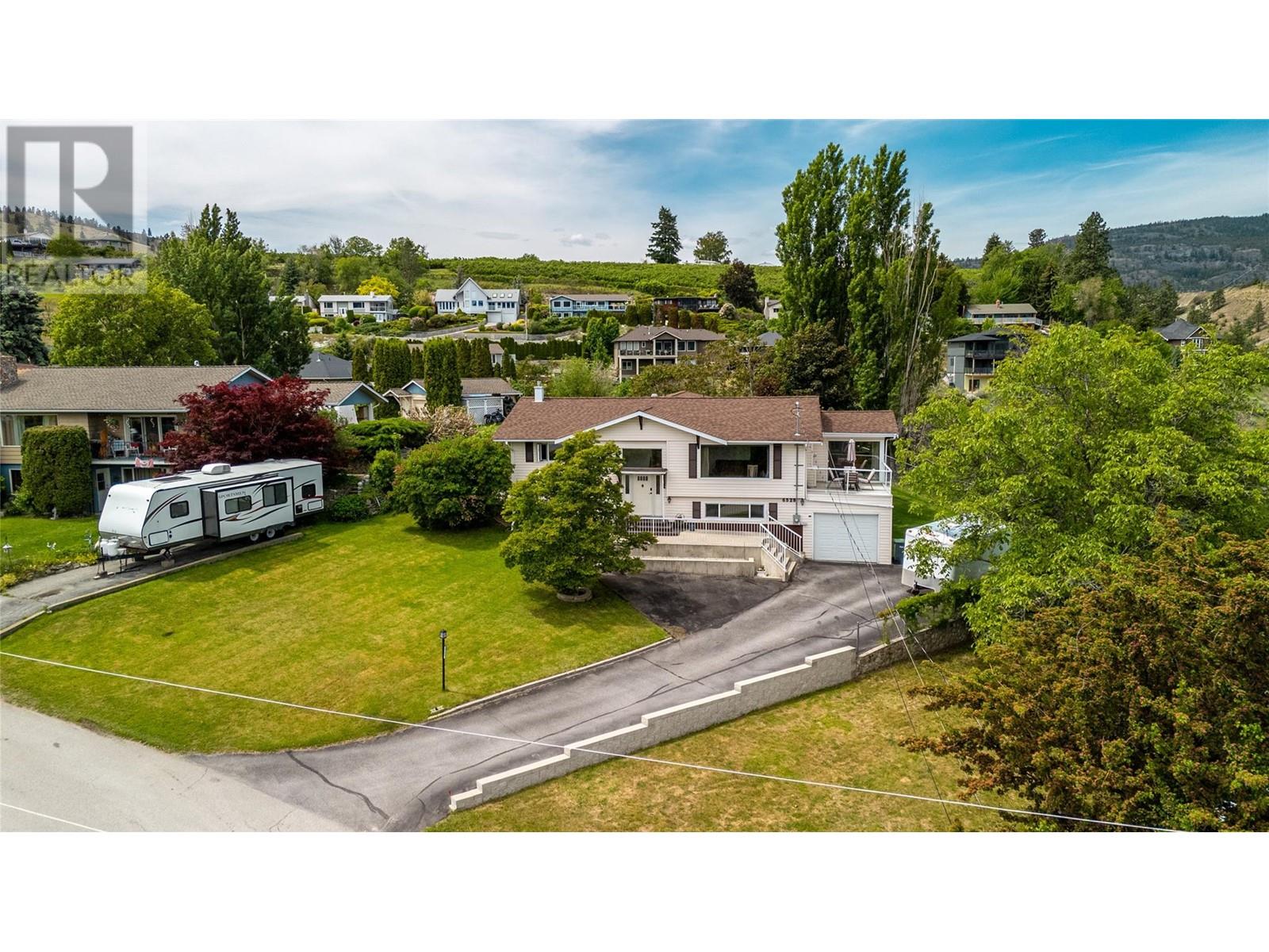 6528 Lipsett Crescent, Summerland, BC V0H1Z1