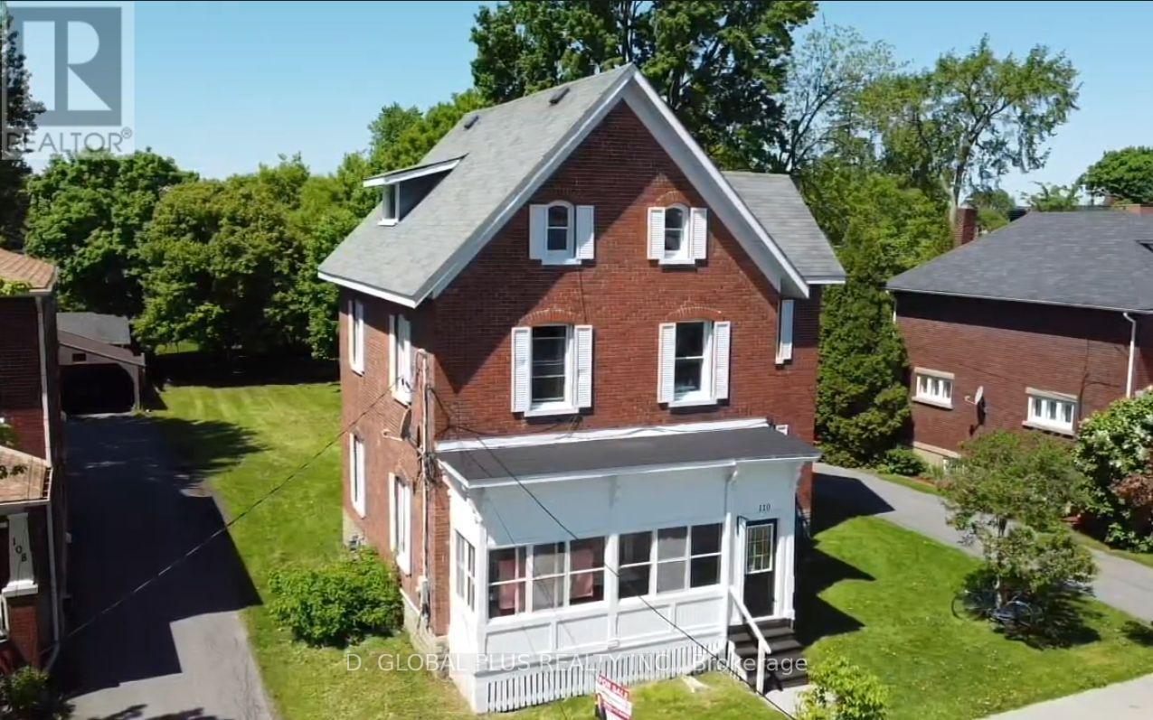 110 York Street, Cornwall, Ontario  K6J 3Y8 - Photo 2 - X12172319
