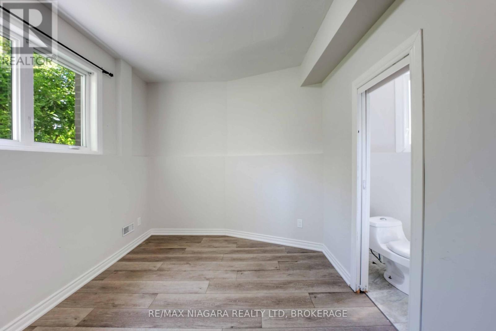Lower - 15 Belton Boulevard, St. Catharines (Glendale/glenridge), Ontario  L2T 3N7 - Photo 20 - X12131265
