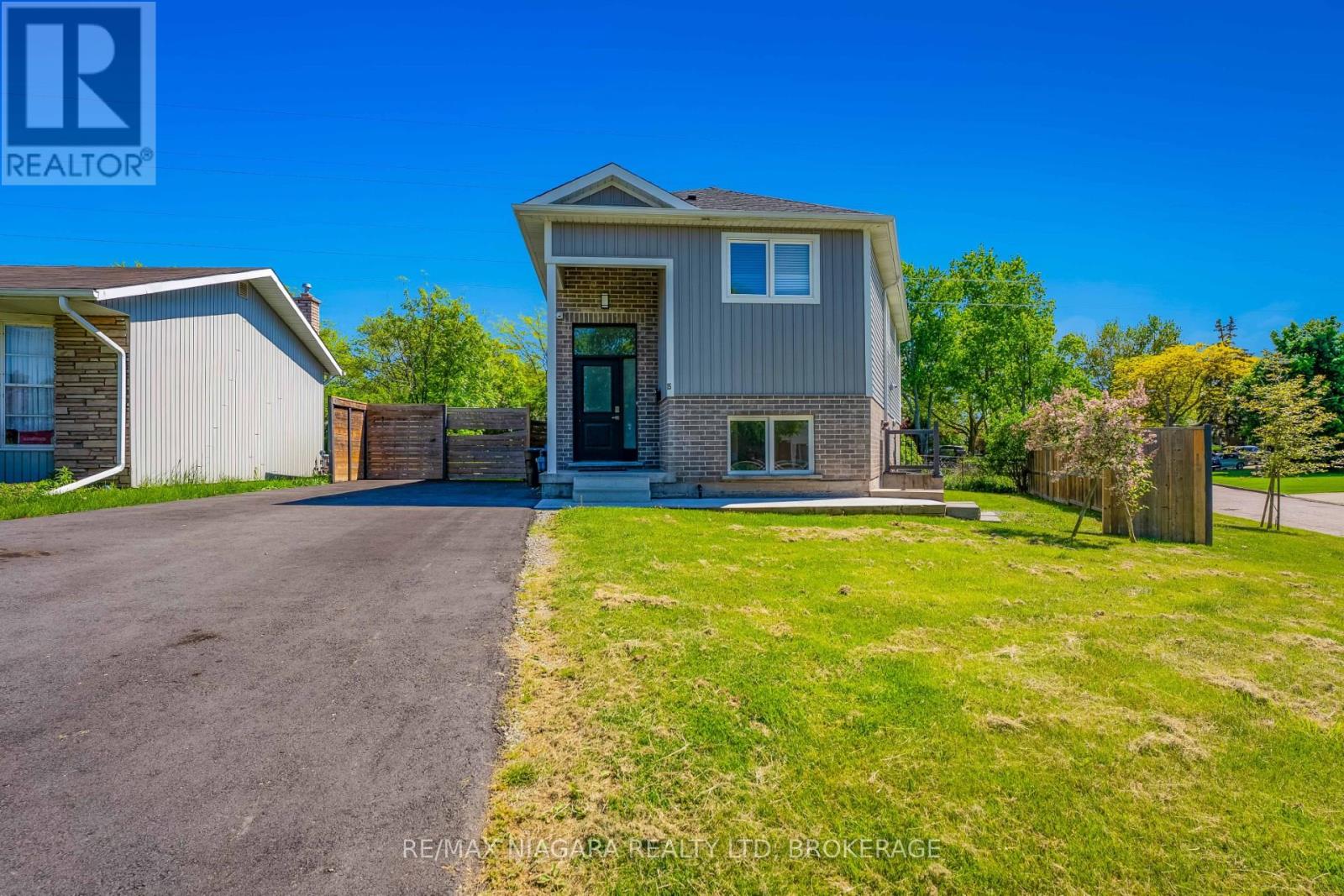 Lower - 15 Belton Boulevard, St. Catharines (Glendale/glenridge), Ontario  L2T 3N7 - Photo 3 - X12131265