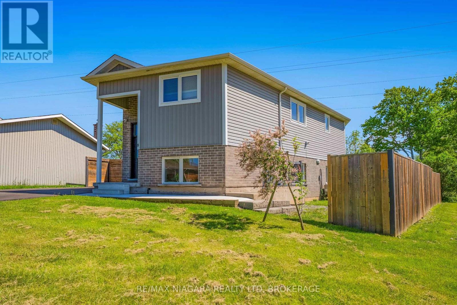 Lower - 15 Belton Boulevard, St. Catharines (Glendale/glenridge), Ontario  L2T 3N7 - Photo 4 - X12131265