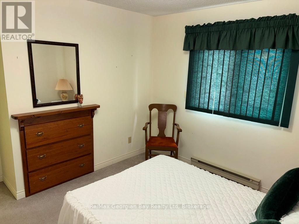 325 Ouida Street, Tay, Ontario  L0K 2C0 - Photo 16 - S12178372
