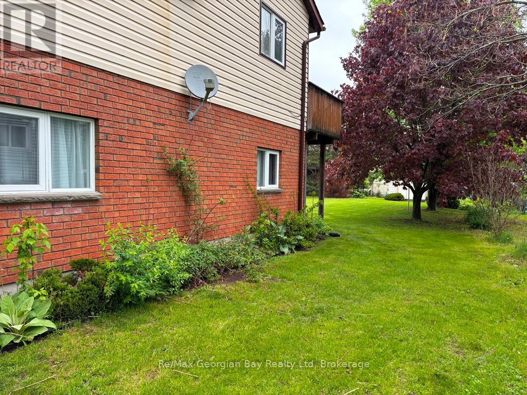 325 Ouida Street, Tay, Ontario  L0K 2C0 - Photo 27 - S12178372