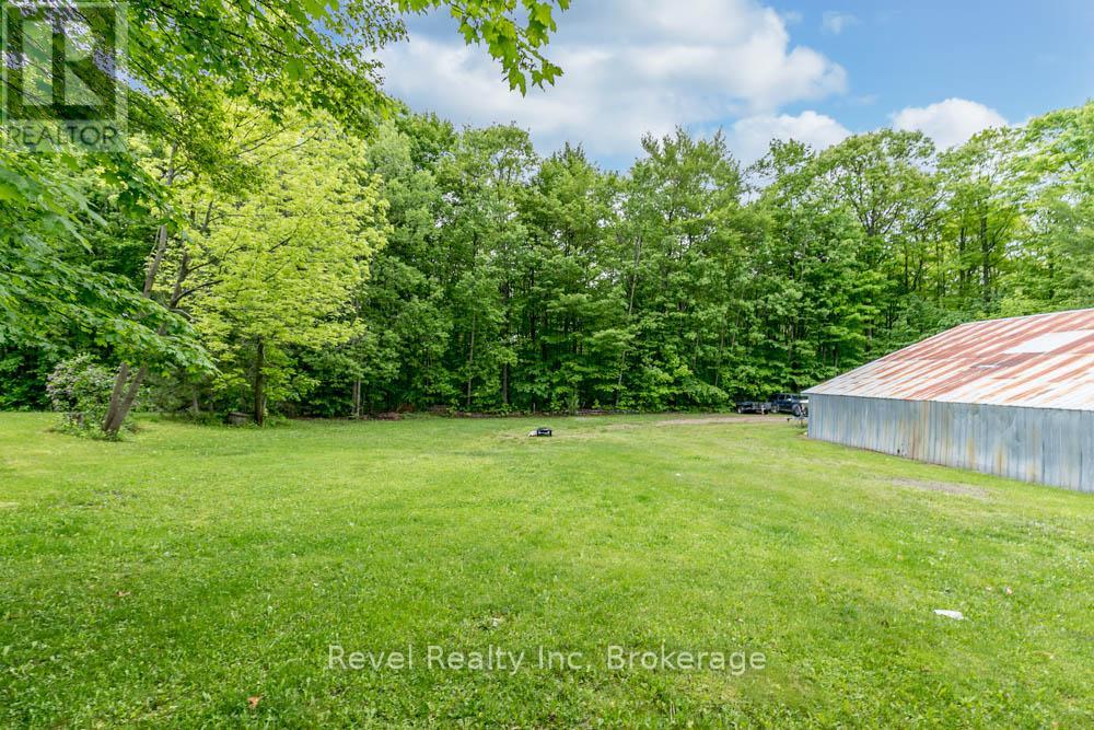 1710 Golf Link Road, Tiny, Ontario  L0L 2J0 - Photo 24 - S12178459