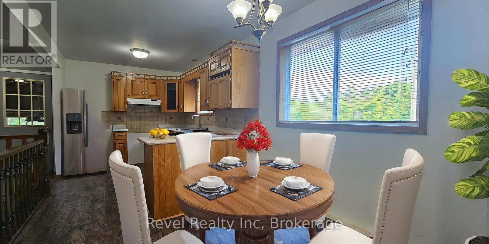 Property at 1710 GOLF LINK ROAD image 4
