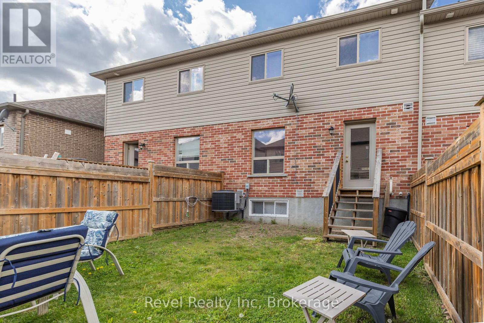 1041 Cook Drive, Midland, Ontario  L4R 0E4 - Photo 21 - S12178462