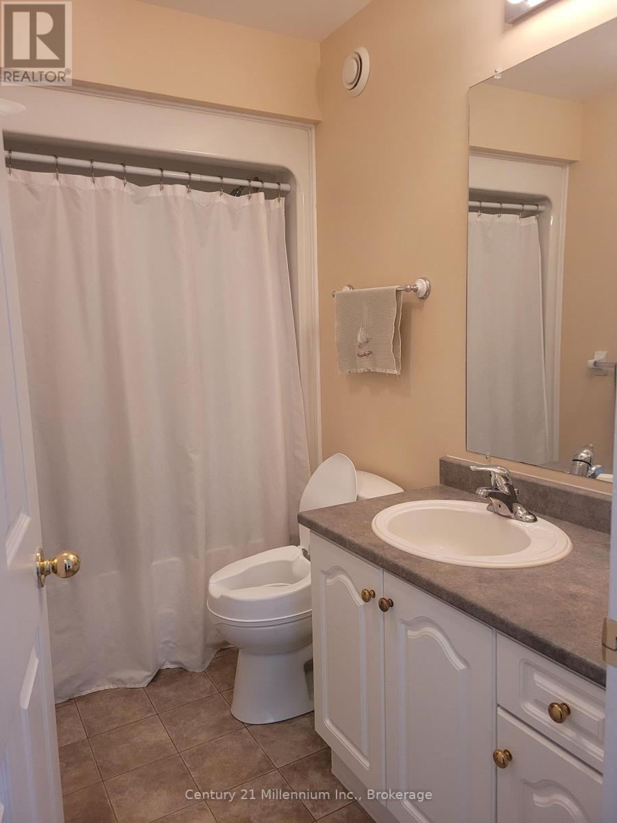 74 Pennsylvania Avenue, Wasaga Beach, Ontario  L9Z 3A8 - Photo 24 - S12178466