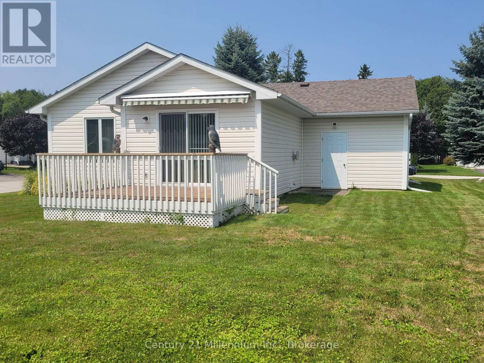 74 Pennsylvania Avenue, Wasaga Beach, Ontario  L9Z 3A8 - Photo 28 - S12178466