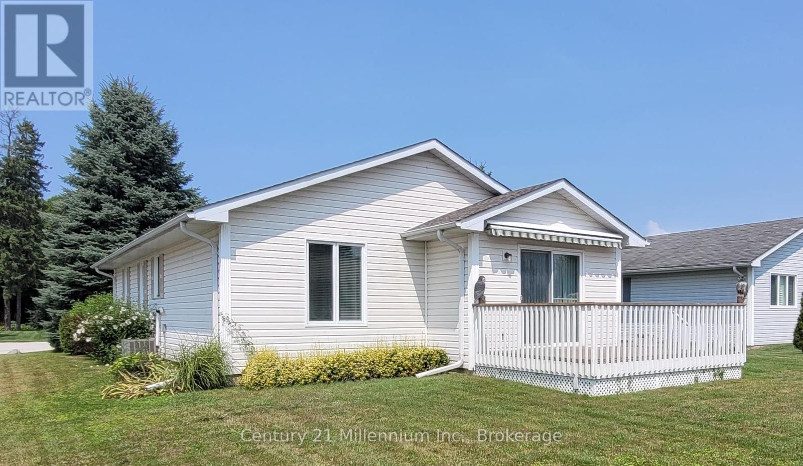 74 Pennsylvania Avenue, Wasaga Beach, Ontario  L9Z 3A8 - Photo 29 - S12178466