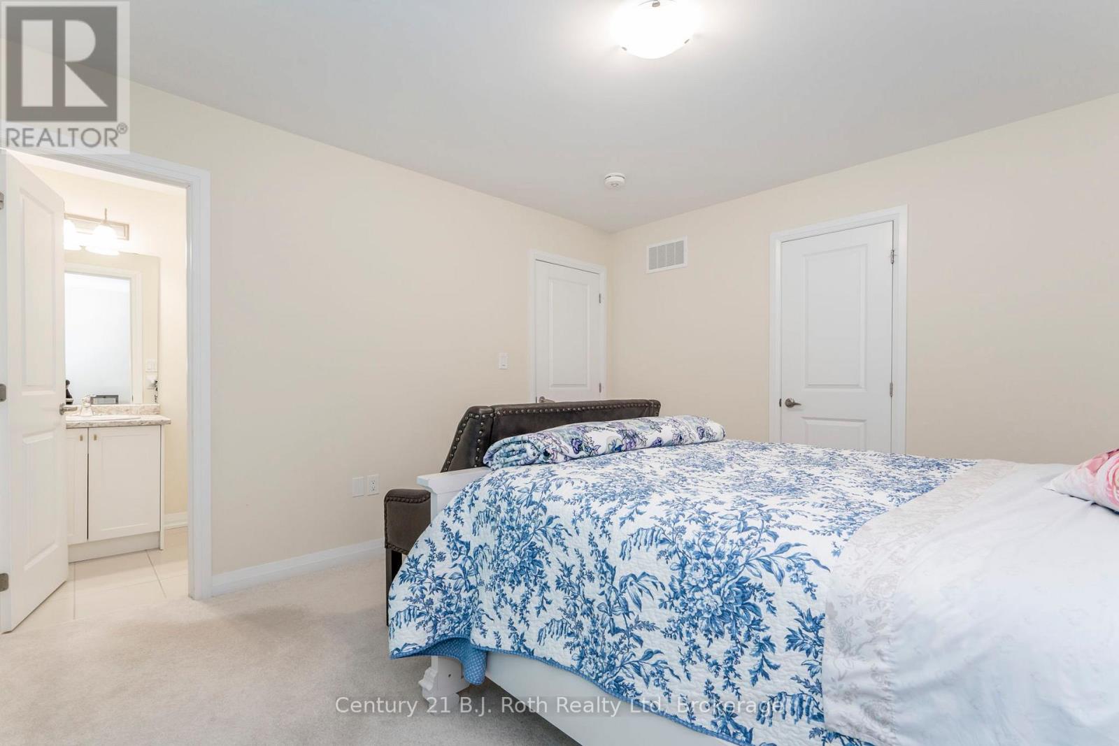2 Revol Road, Penetanguishene, Ontario  L9M 0W8 - Photo 17 - S12178479