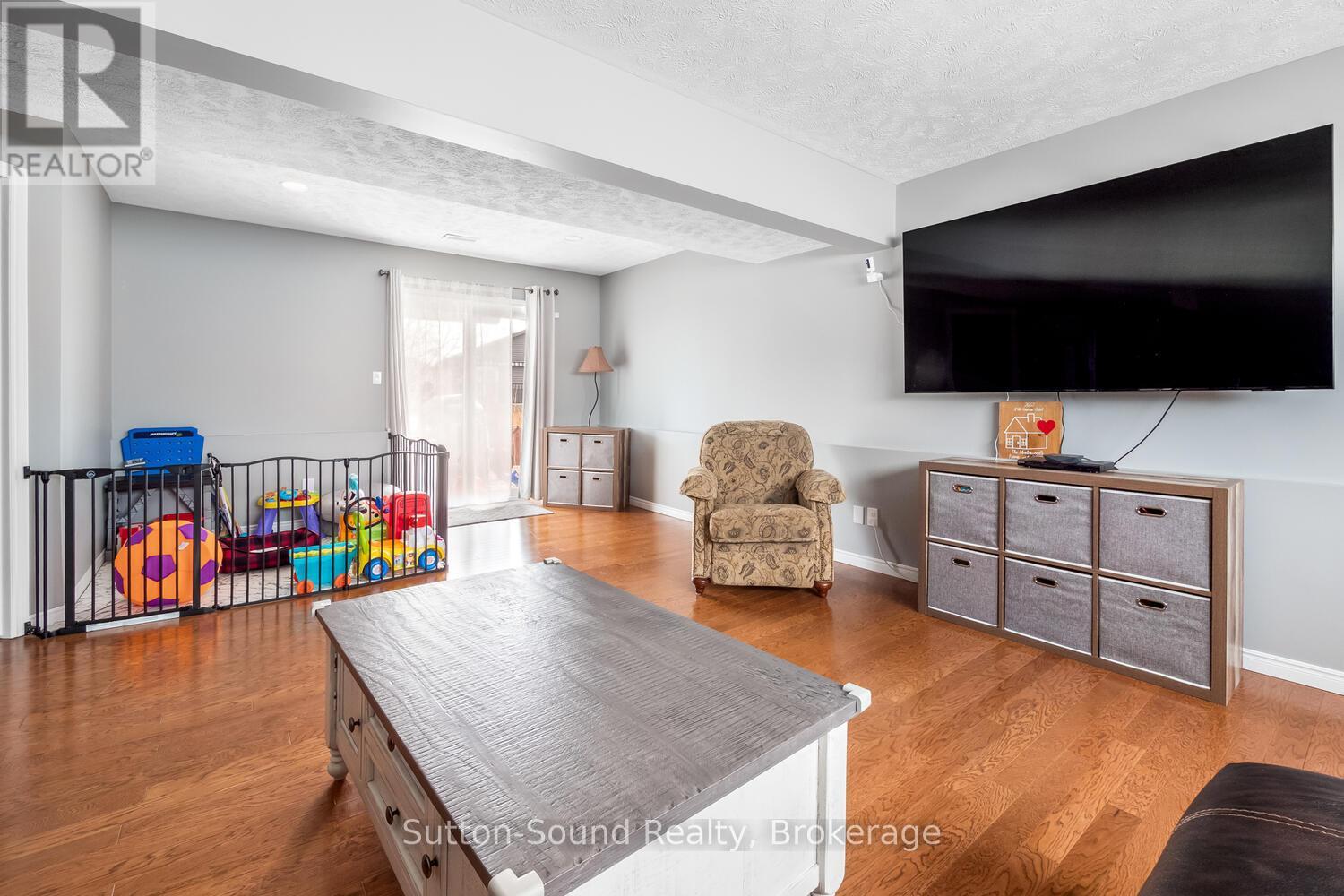 2667 8th Avenue E, Owen Sound, Ontario  N4K 6S5 - Photo 18 - X12178415