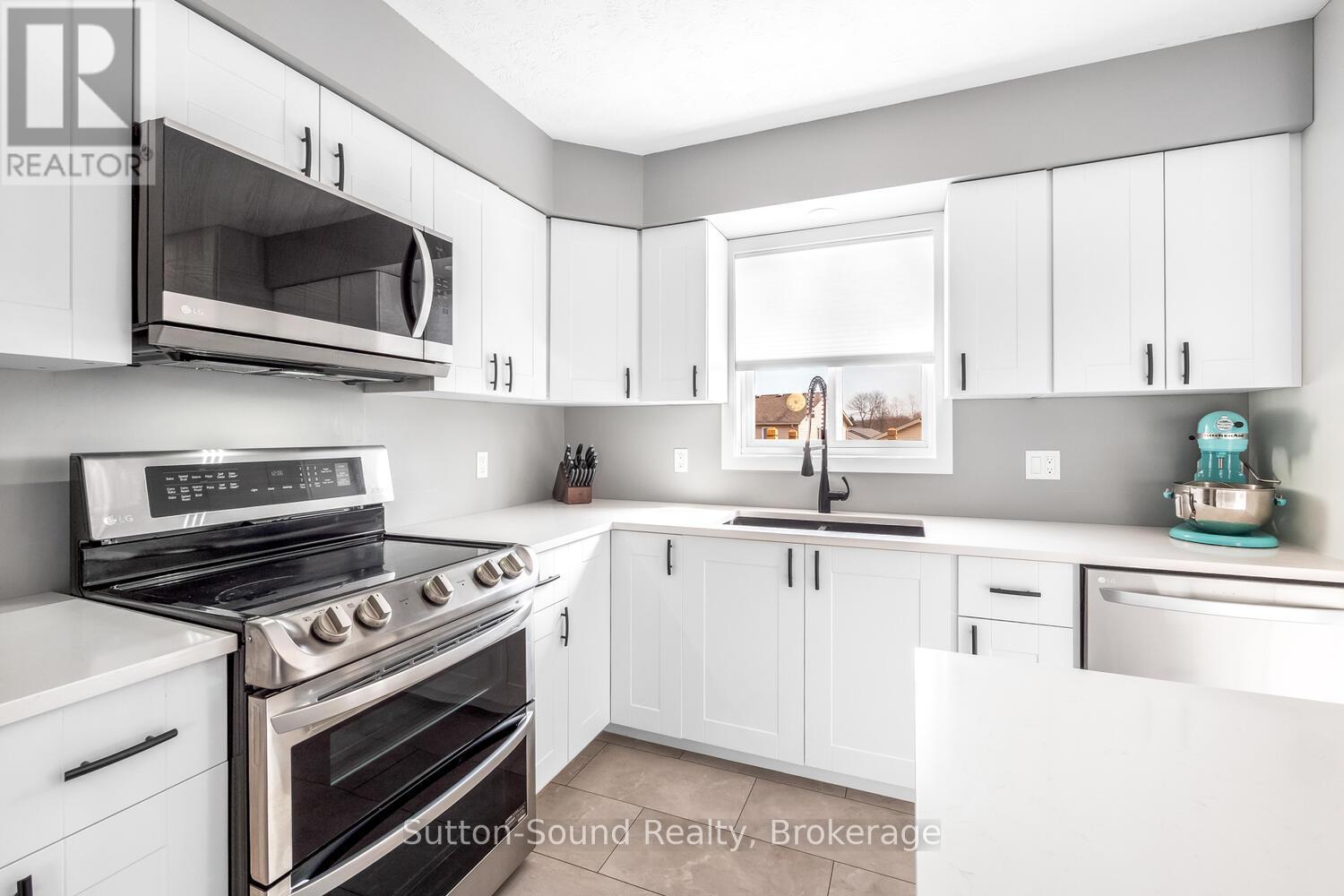 2667 8th Avenue E, Owen Sound, Ontario  N4K 6S5 - Photo 8 - X12178415