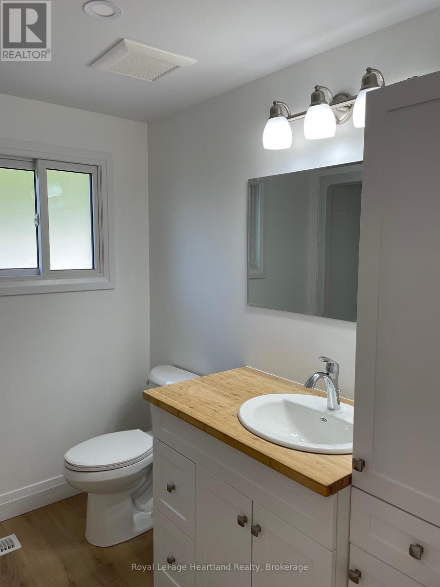 26 Watergate Drive, Ashfield-Colborne-Wawanosh, Ontario N7A 3Y3 - Photo 8 - X12178437