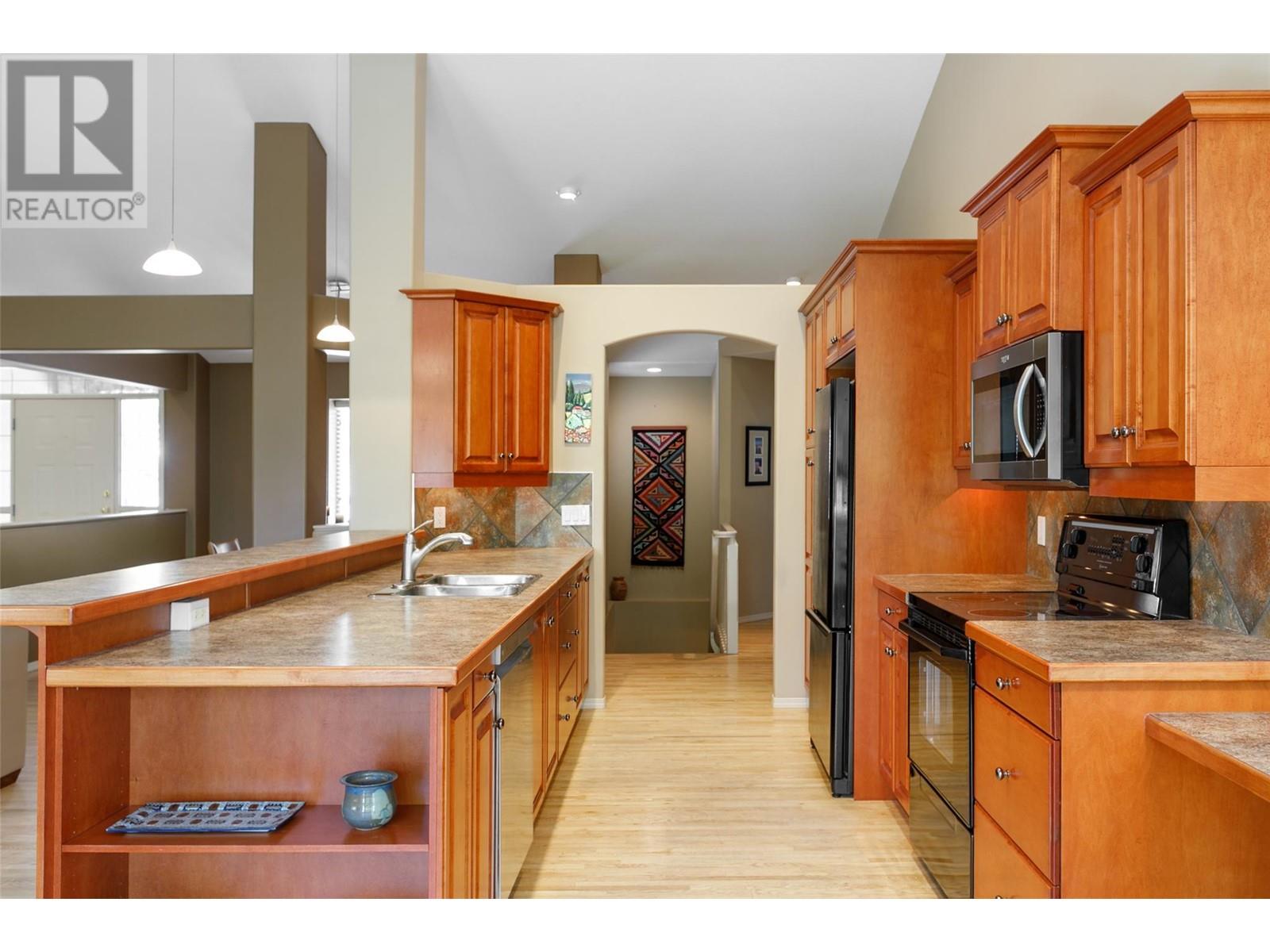 853 Westview Way, West Kelowna, British Columbia  V1Z 3Z3 - Photo 13 - 10349349