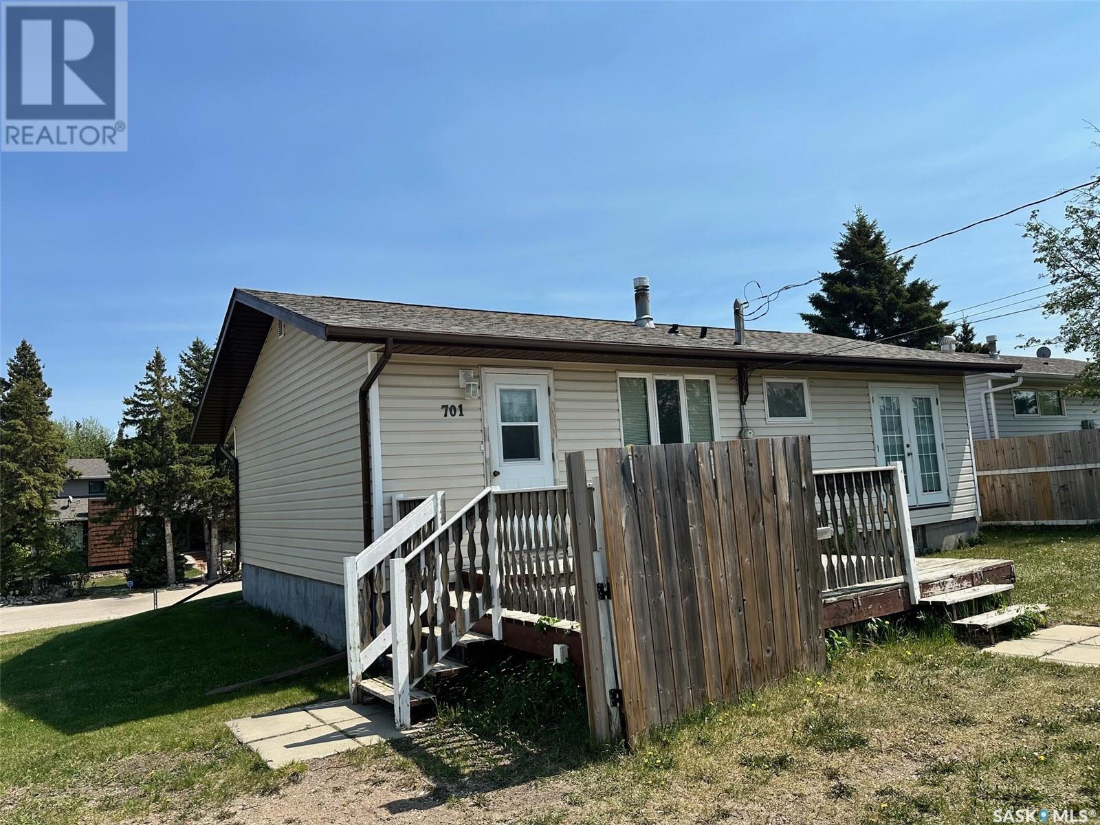 701 Donald Street, Hudson Bay, Saskatchewan  S0E 0Y0 - Photo 2 - SK007209
