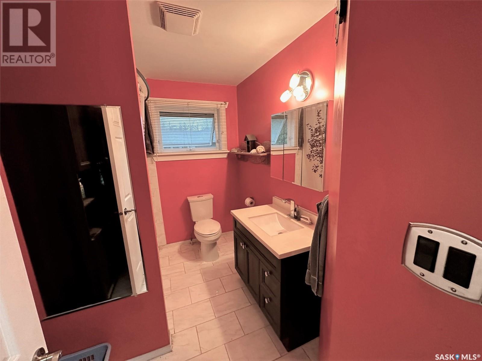 701 Donald Street, Hudson Bay, Saskatchewan  S0E 0Y0 - Photo 8 - SK007209