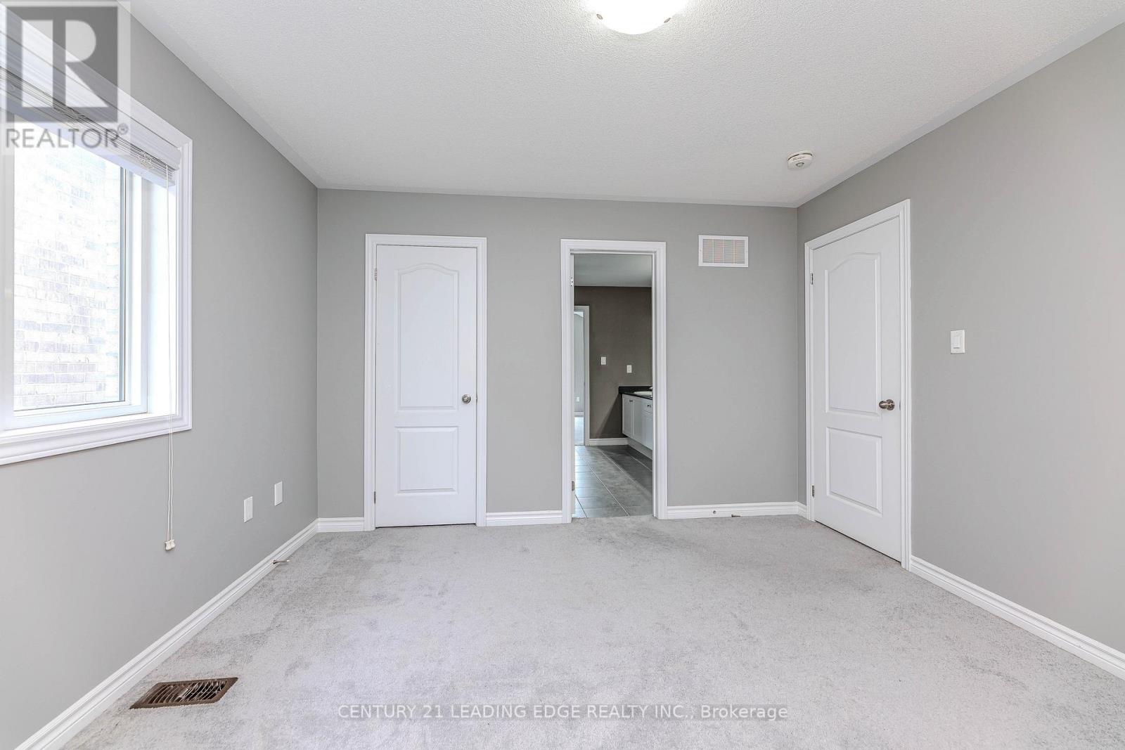 122 Mckenzie Way, Bradford West Gwillimbury, Ontario  L3Z 4J4 - Photo 36 - N12116874