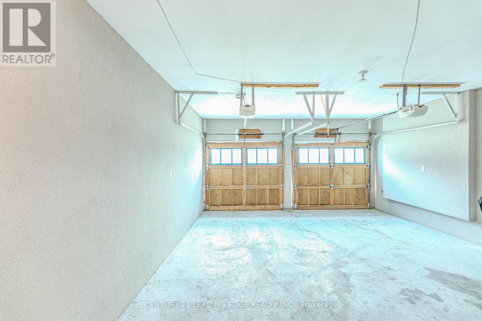 122 Mckenzie Way, Bradford West Gwillimbury, Ontario  L3Z 4J4 - Photo 11 - N12116874