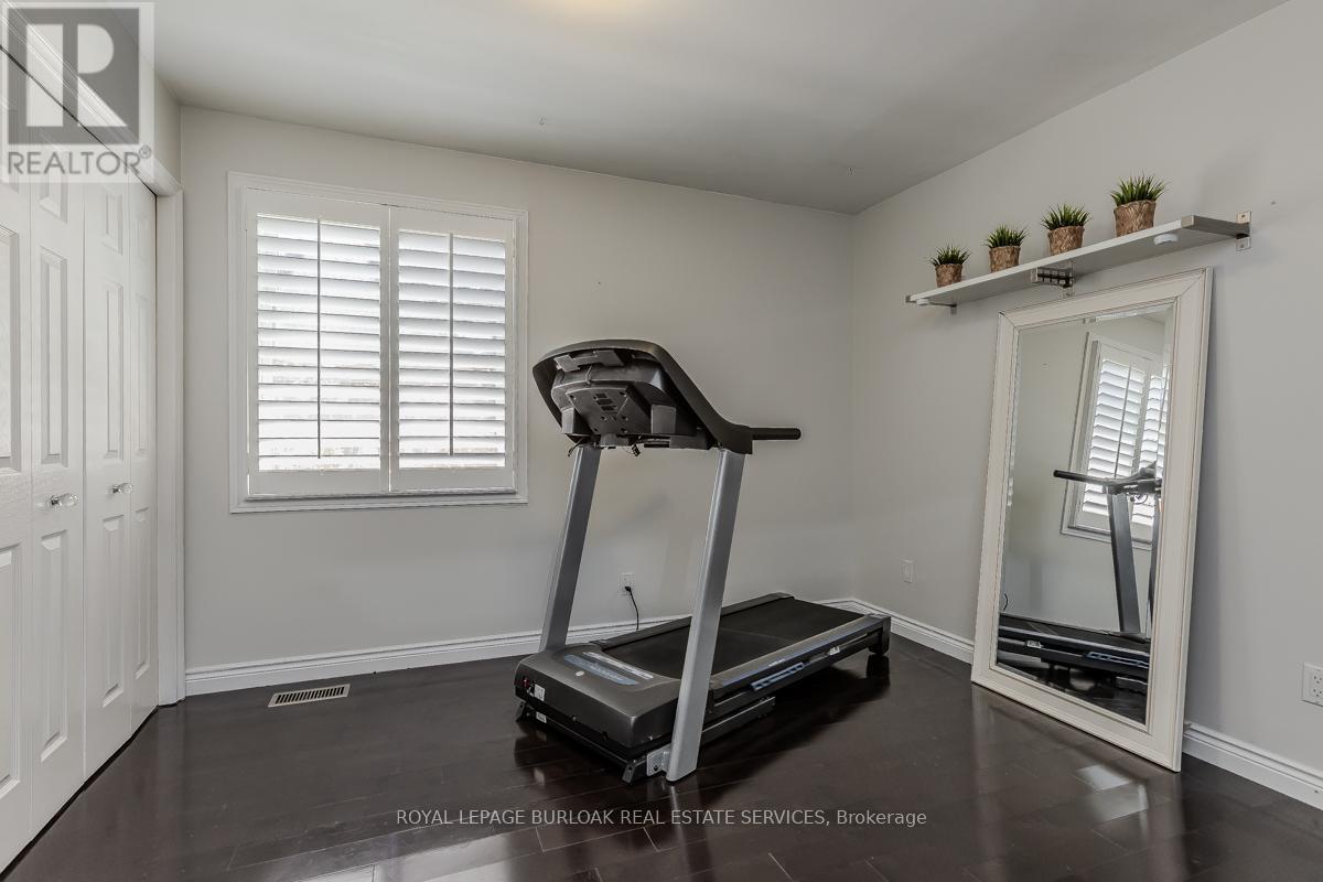 5253 Bromley Road, Burlington, Ontario  L7L 3G1 - Photo 38 - W12176493