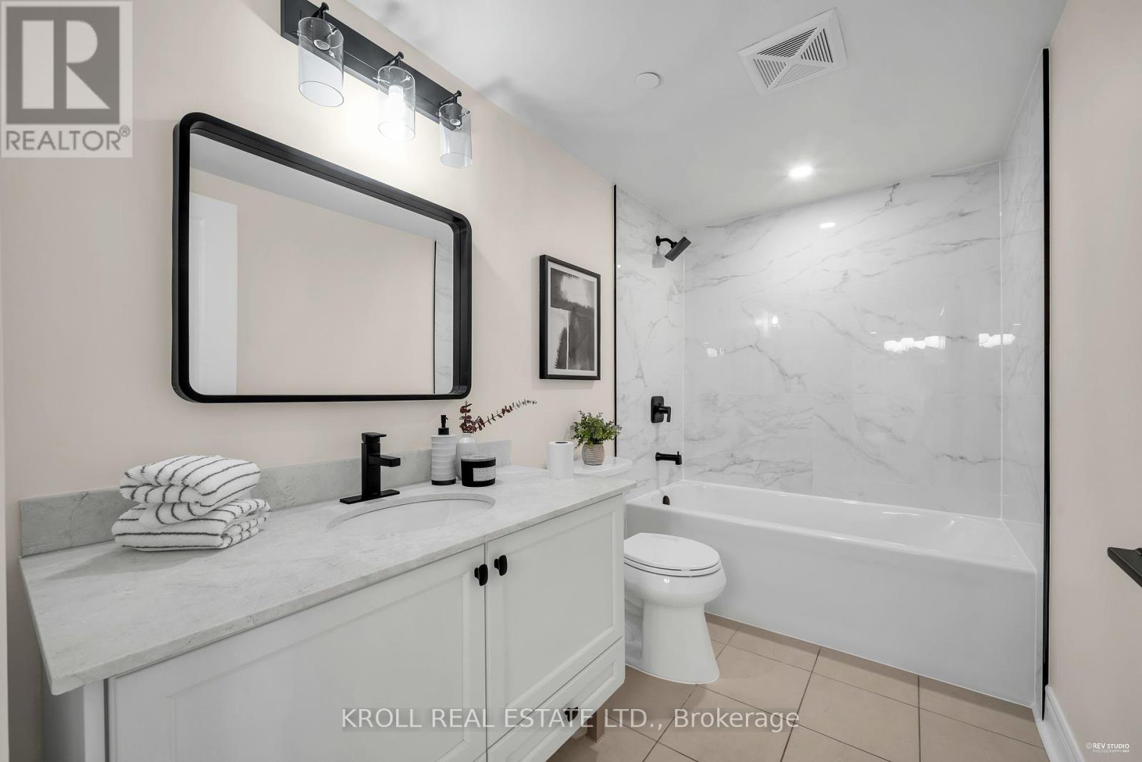 229 - 701 Sheppard Avenue W, Toronto, Ontario  M3H 0B2 - Photo 14 - C12178335