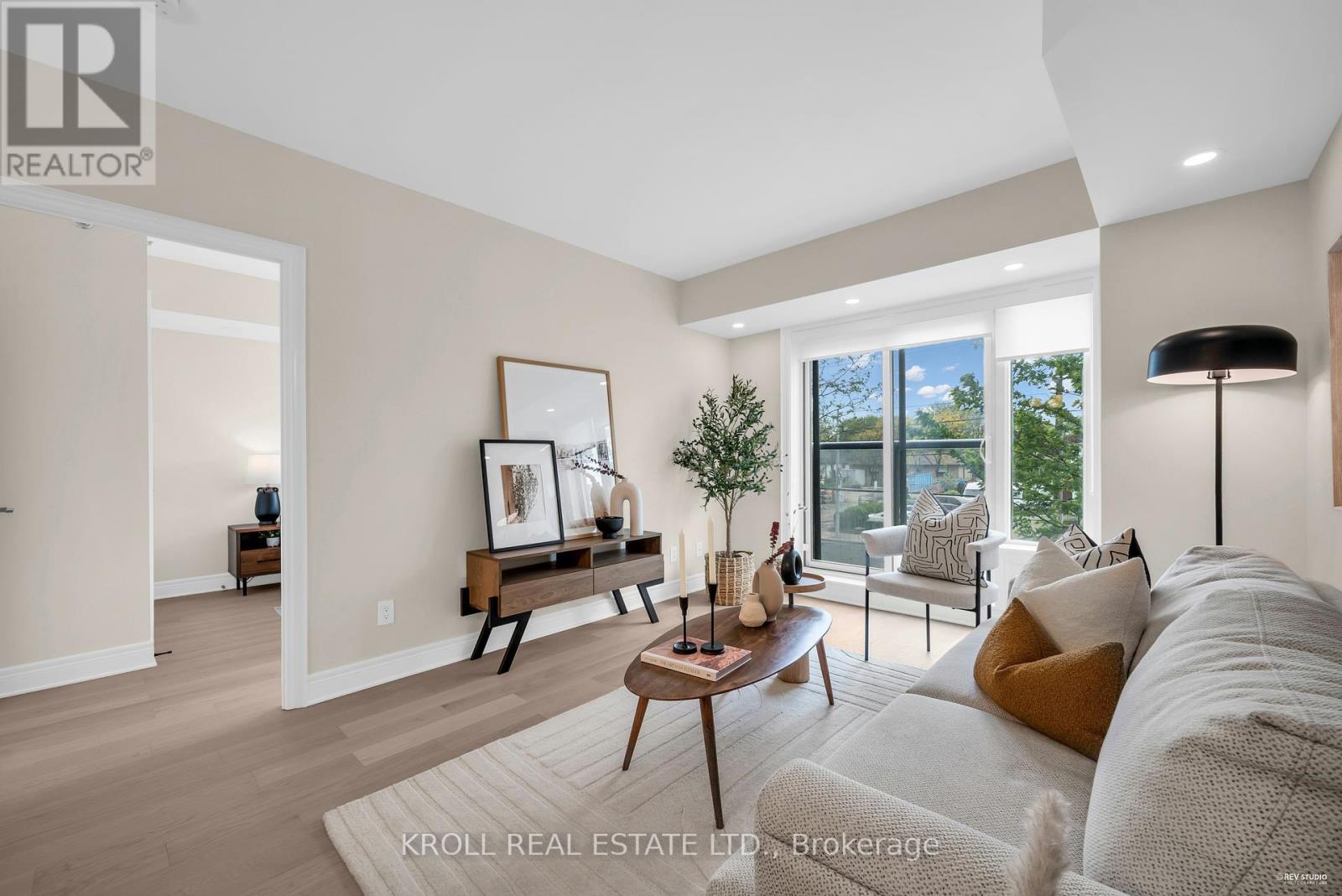 Property at 229 - 701 SHEPPARD AVENUE W image 2