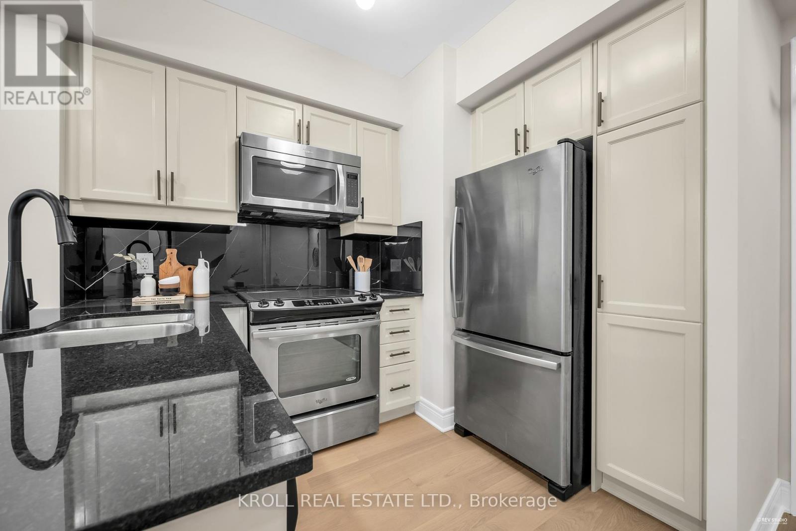 Property at 229 - 701 SHEPPARD AVENUE W image 5