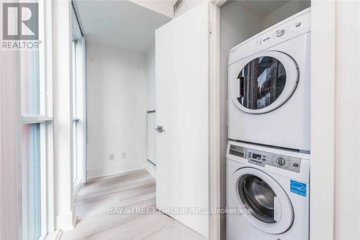 1201 - 32 Davenport Road, Toronto, Ontario  M5R 0B5 - Photo 10 - C12178337