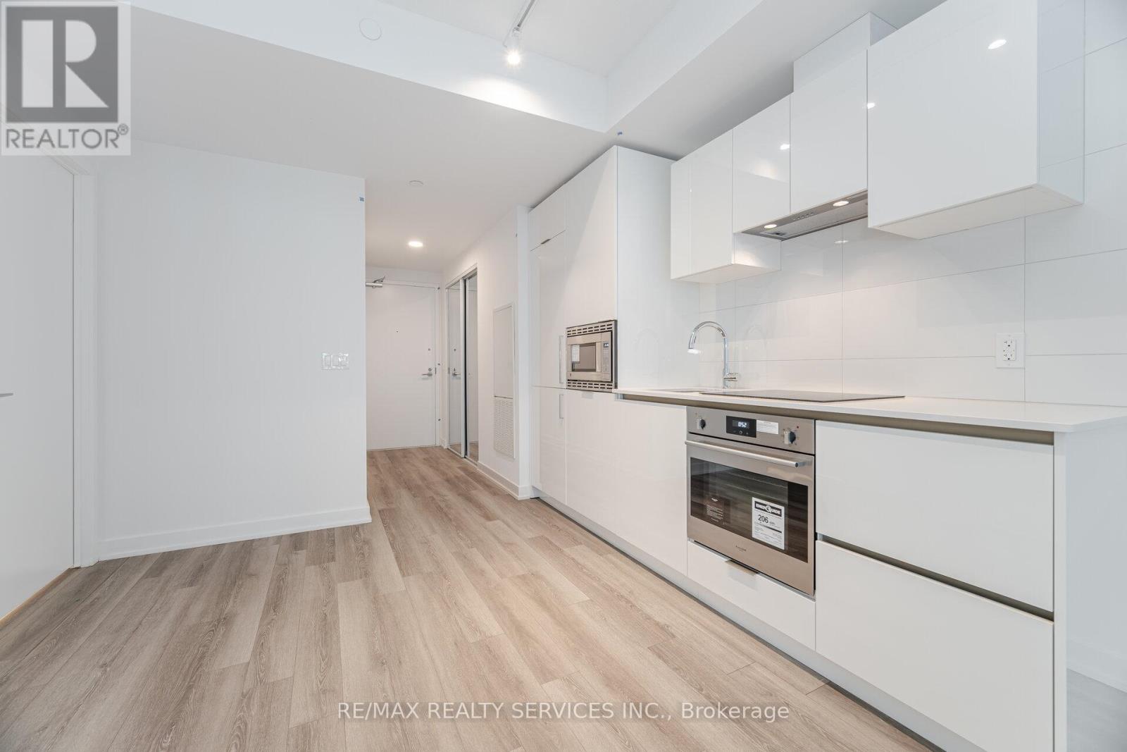 2721 - 230 Simcoe Street, Toronto, Ontario  M5T 0G7 - Photo 8 - C12178359