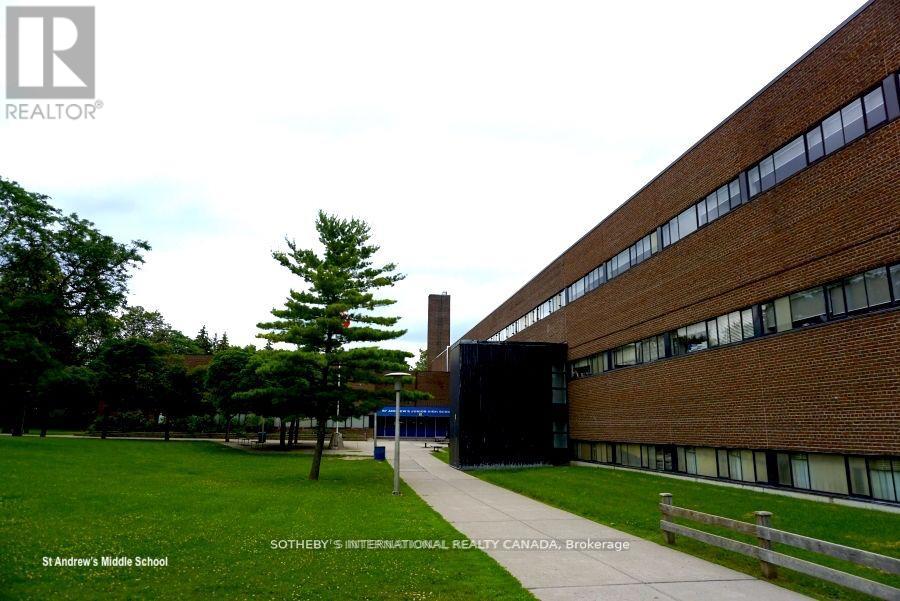 372 Old Yonge Street, Toronto (St. Andrew-Windfields), Ontario  M2P 1R4 - Photo 35 - C12178366