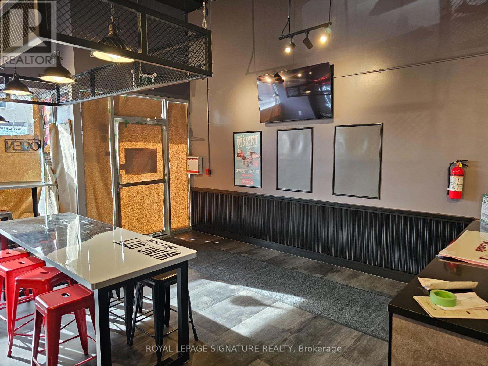 1154 St Clair Avenue W, Toronto, Ontario  M6E 1B3 - Photo 8 - C12178382