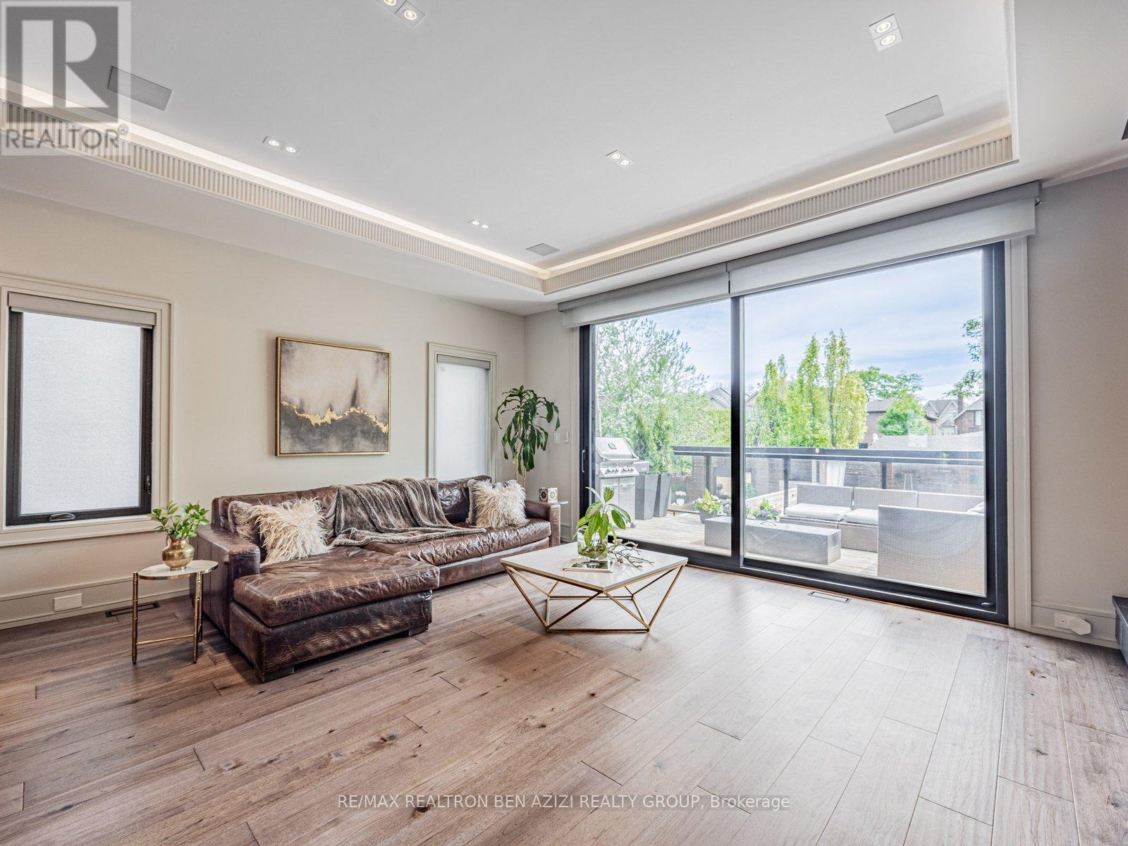 323 Melrose Avenue, Toronto (Lawrence Park North), Ontario  M5M 1Z5 - Photo 13 - C12178529