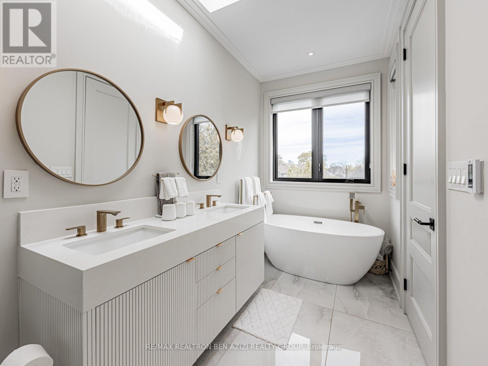 323 Melrose Avenue, Toronto (Lawrence Park North), Ontario  M5M 1Z5 - Photo 28 - C12178529