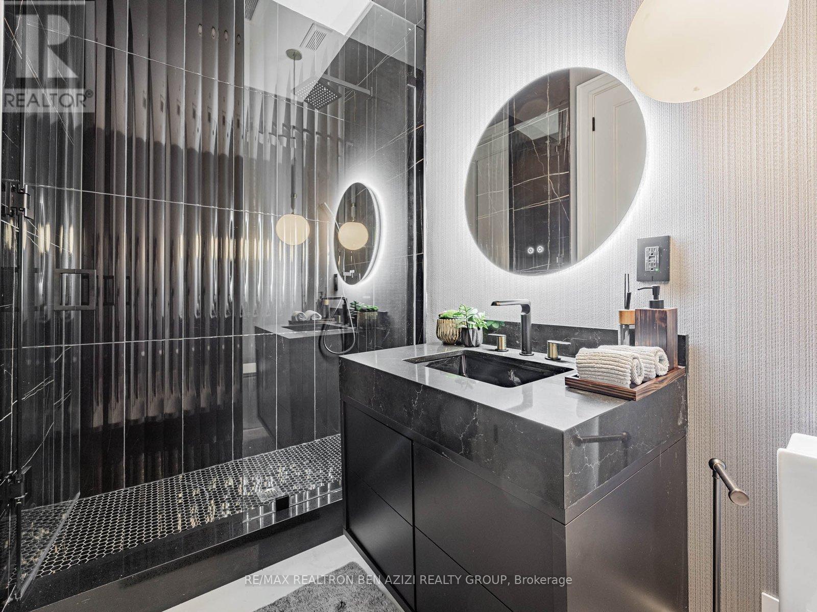 323 Melrose Avenue, Toronto (Lawrence Park North), Ontario  M5M 1Z5 - Photo 32 - C12178529