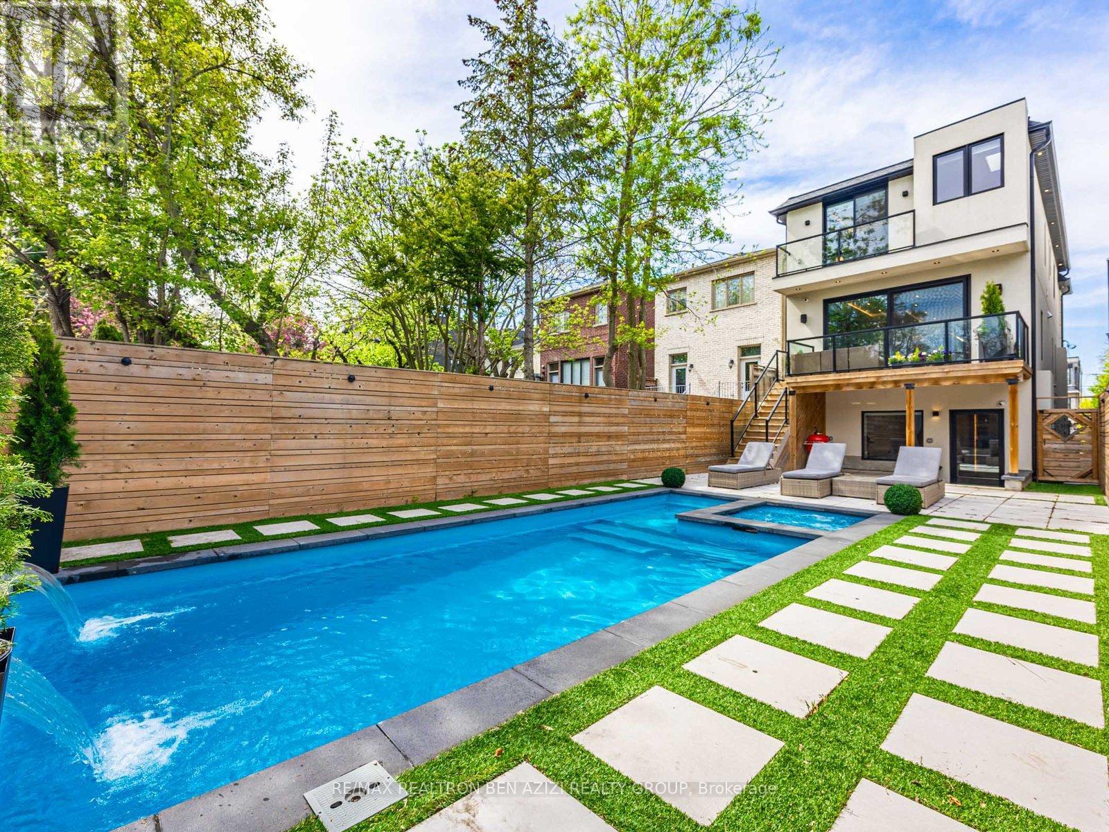 323 Melrose Avenue, Toronto (Lawrence Park North), Ontario  M5M 1Z5 - Photo 36 - C12178529