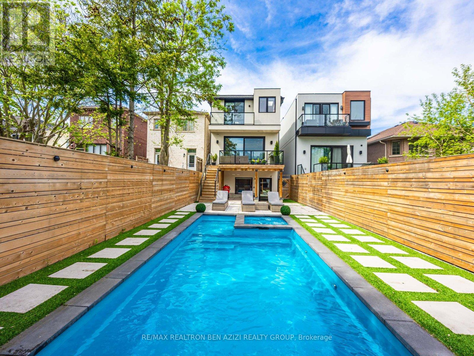 323 Melrose Avenue, Toronto (Lawrence Park North), Ontario  M5M 1Z5 - Photo 37 - C12178529