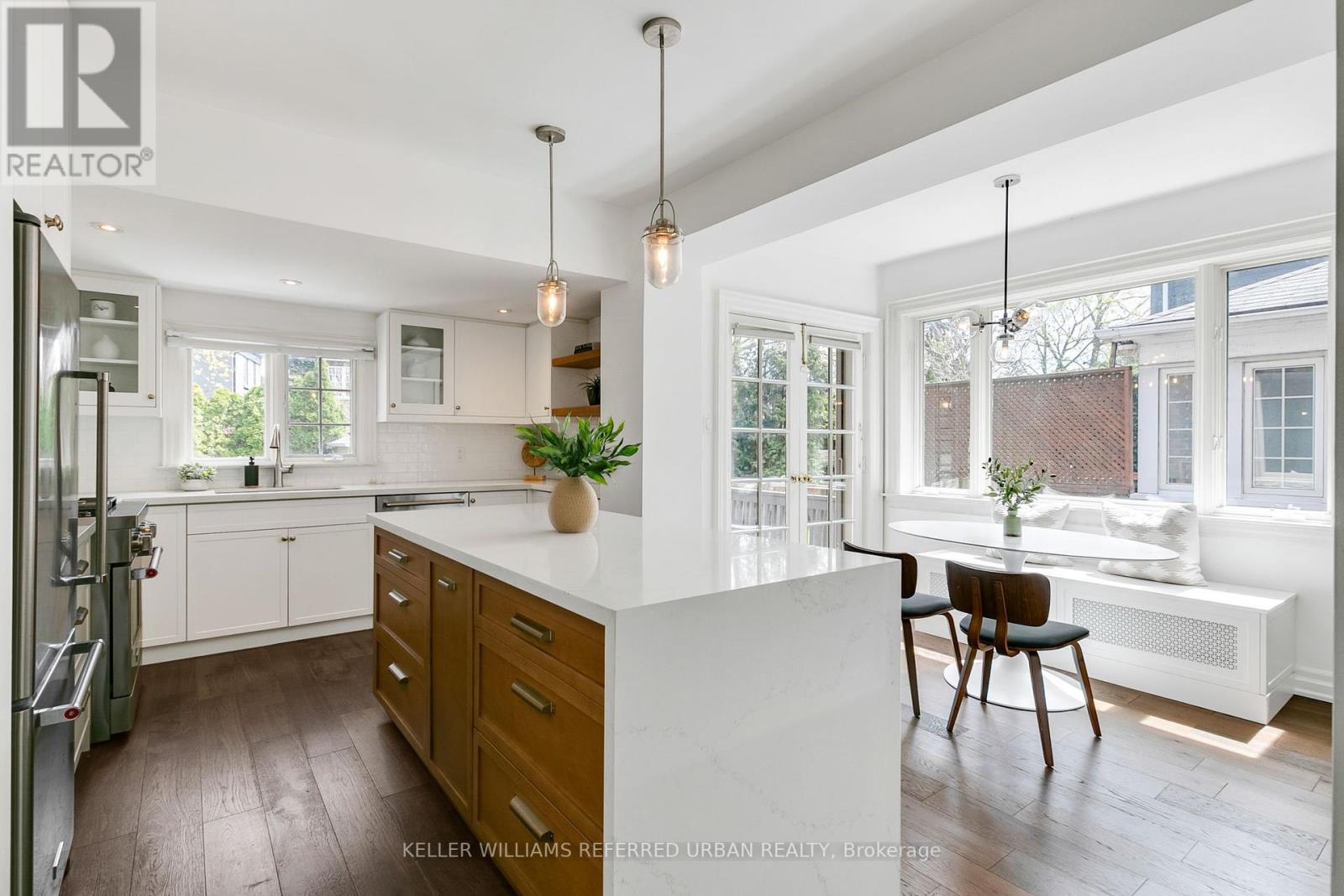 21 Donegall Drive, Toronto, Ontario  M4G 3G6 - Photo 9 - C12178535