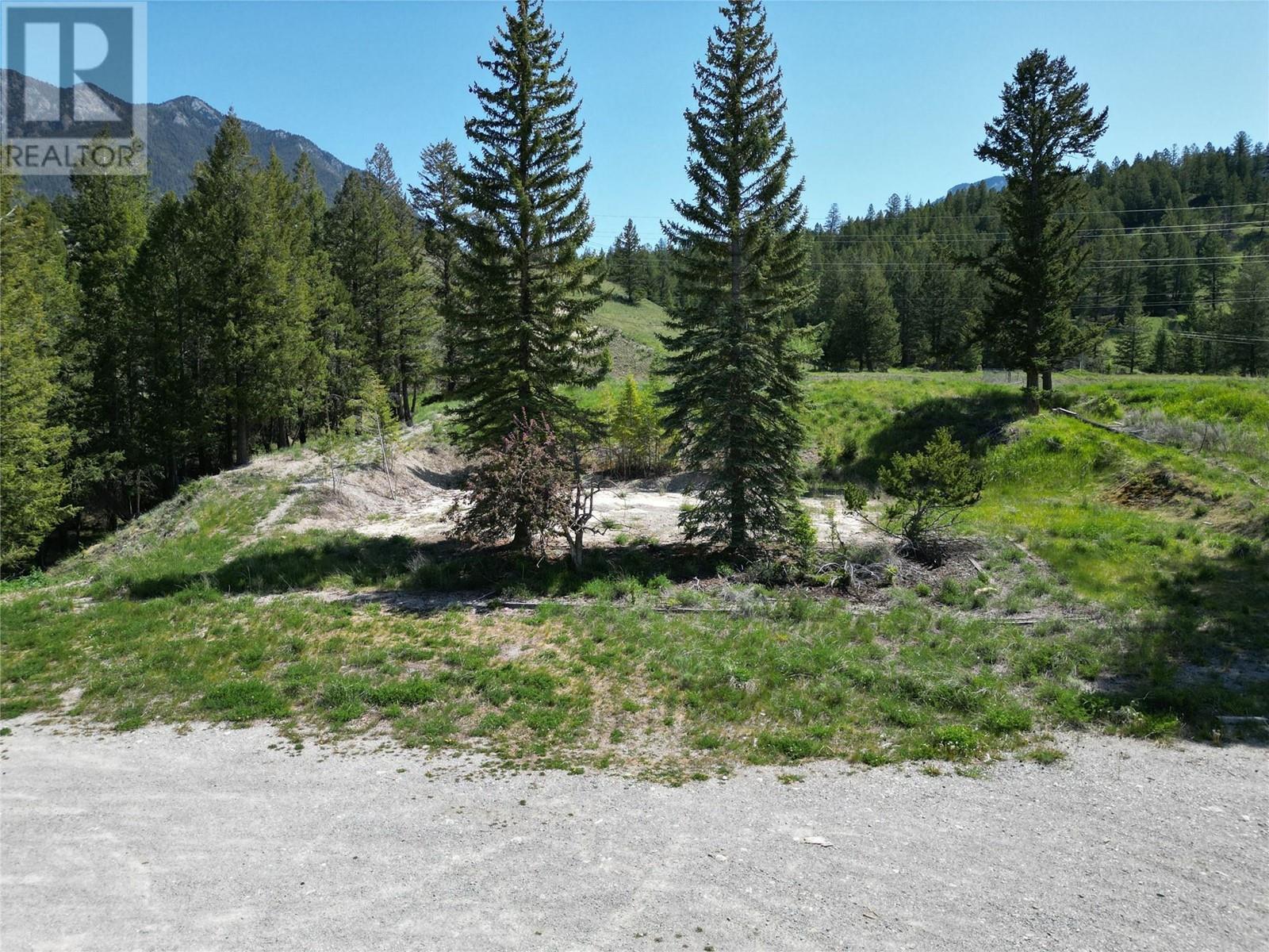 7254 RADIUM VALLEY Road, Radium Hot Springs, BC V0A1M0