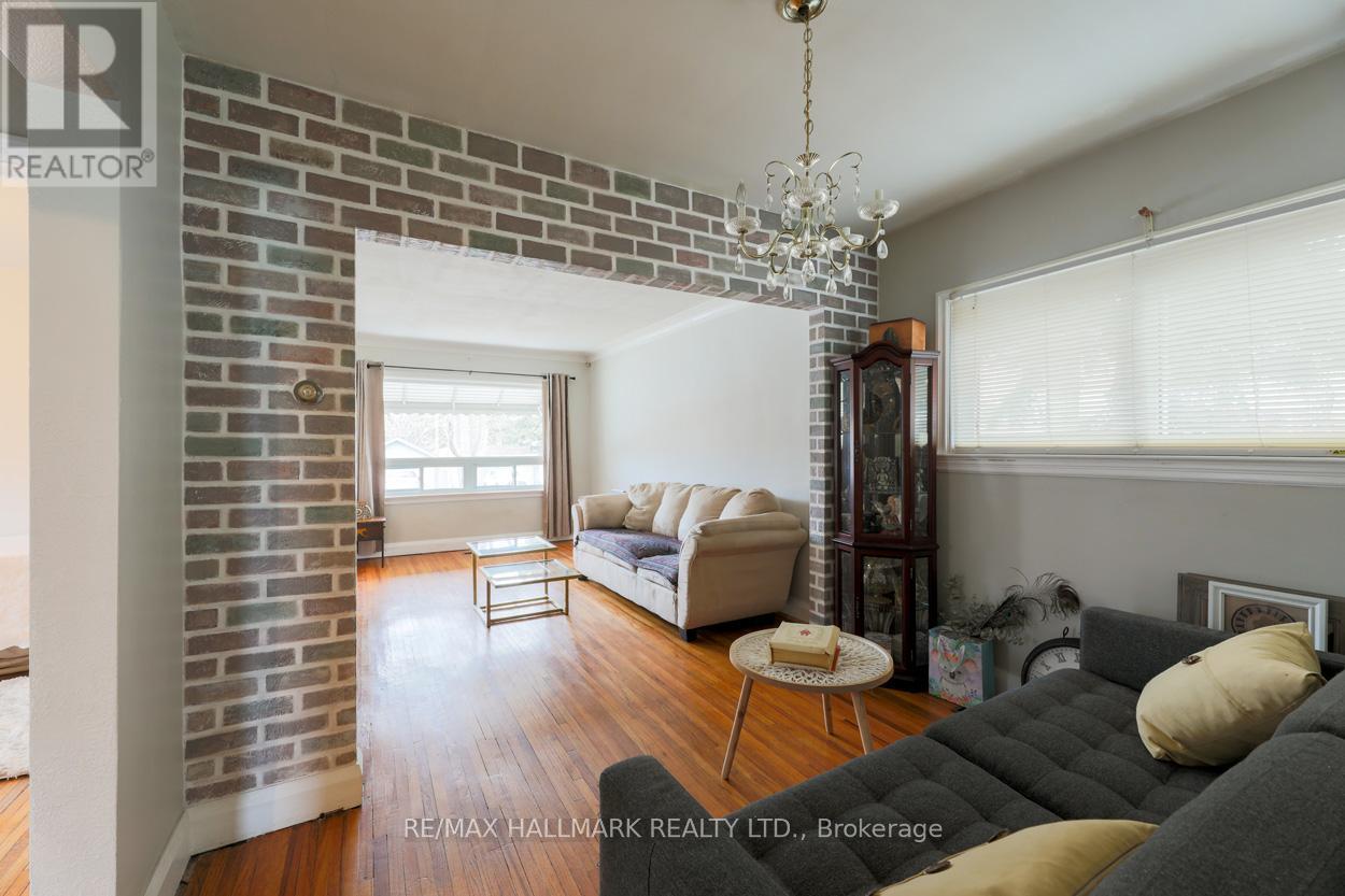 24 Phenix Drive, Toronto, Ontario  M1N 3H9 - Photo 4 - E12178364