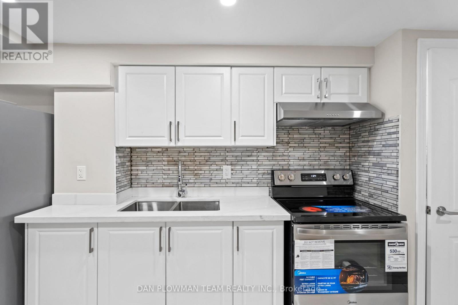 110 Rotherglen Road N, Ajax, Ontario  L1T 1T3 - Photo 36 - E12178410