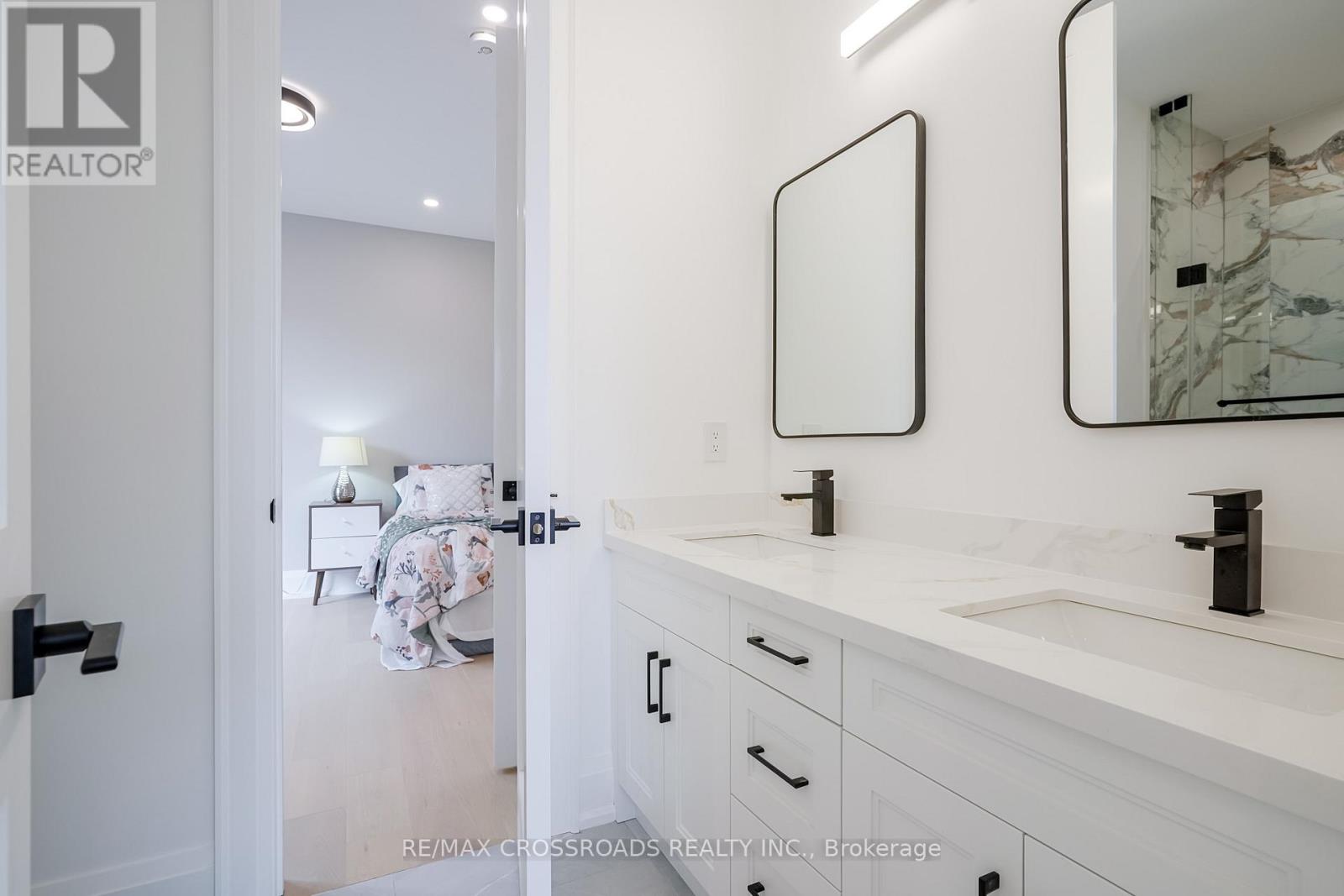 112 Blantyre Avenue, Toronto, Ontario  M1N 2R5 - Photo 31 - E12178451
