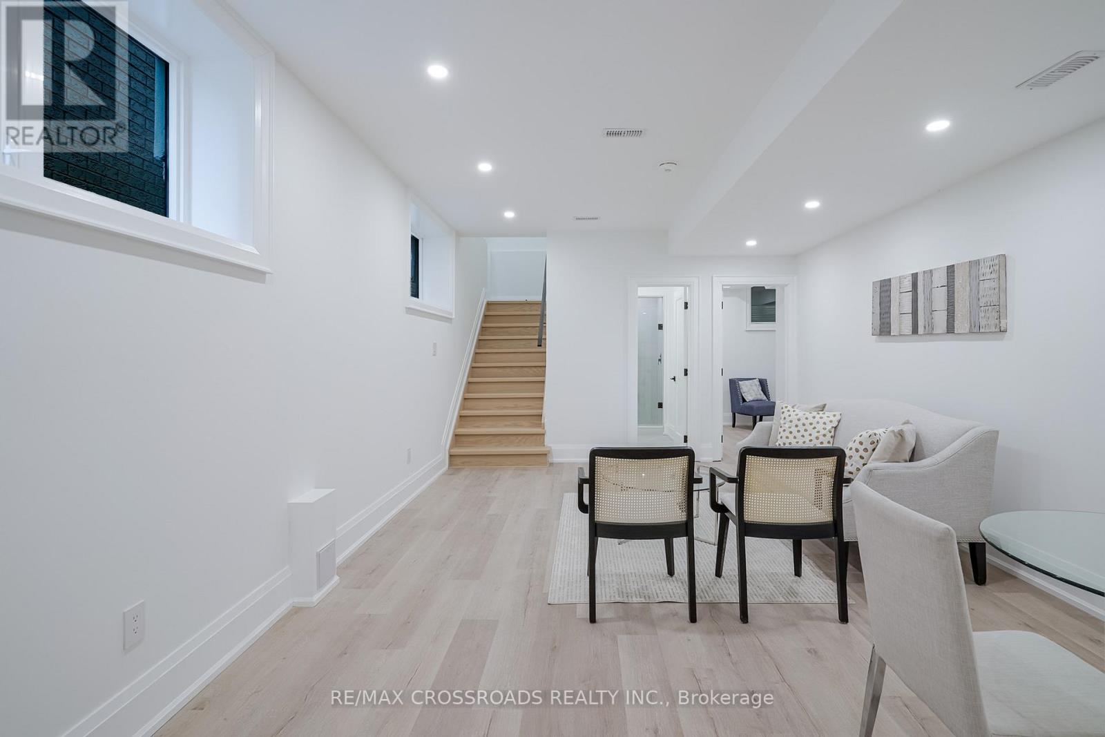 112 Blantyre Avenue, Toronto, Ontario  M1N 2R5 - Photo 38 - E12178451