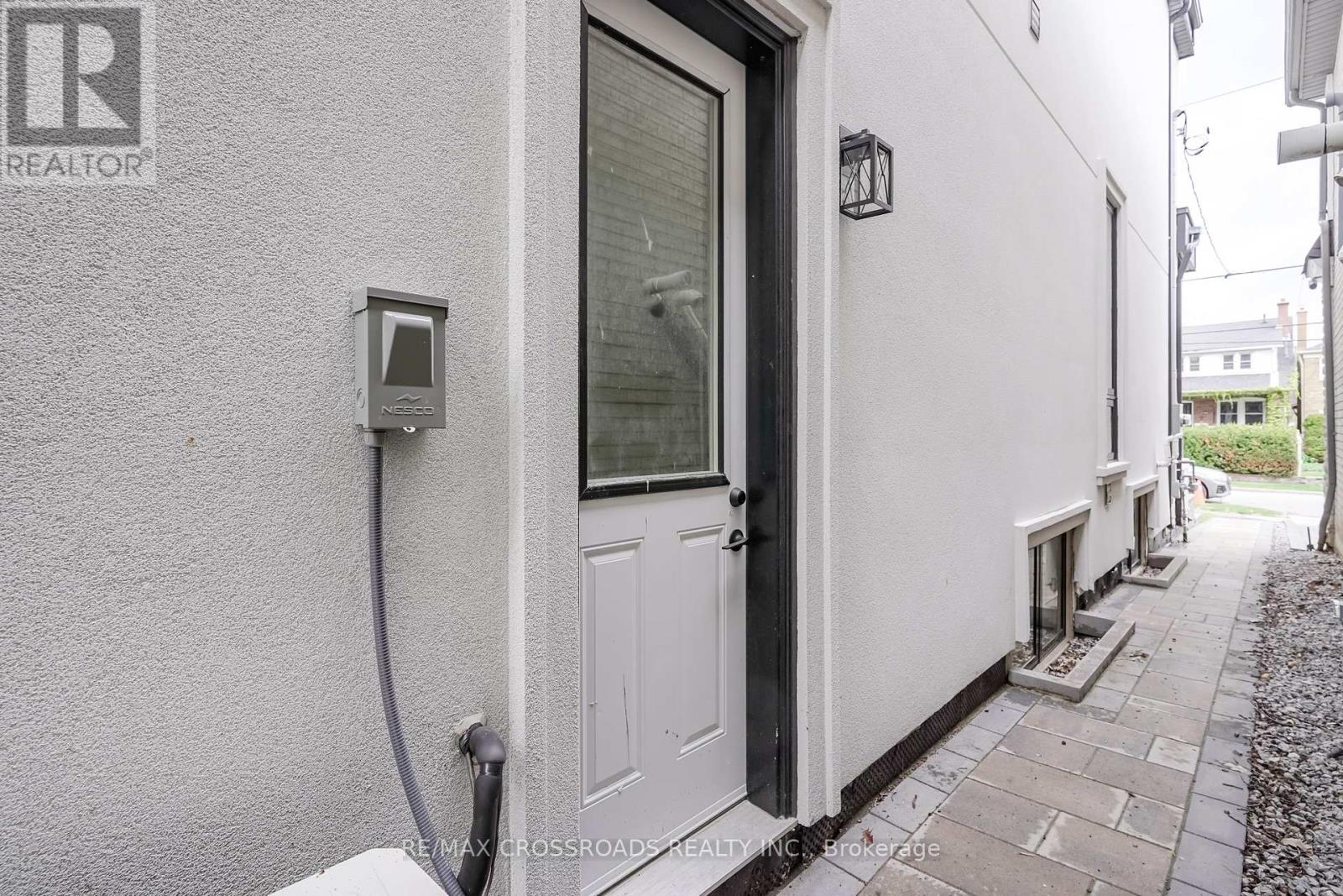 112 Blantyre Avenue, Toronto, Ontario  M1N 2R5 - Photo 41 - E12178451
