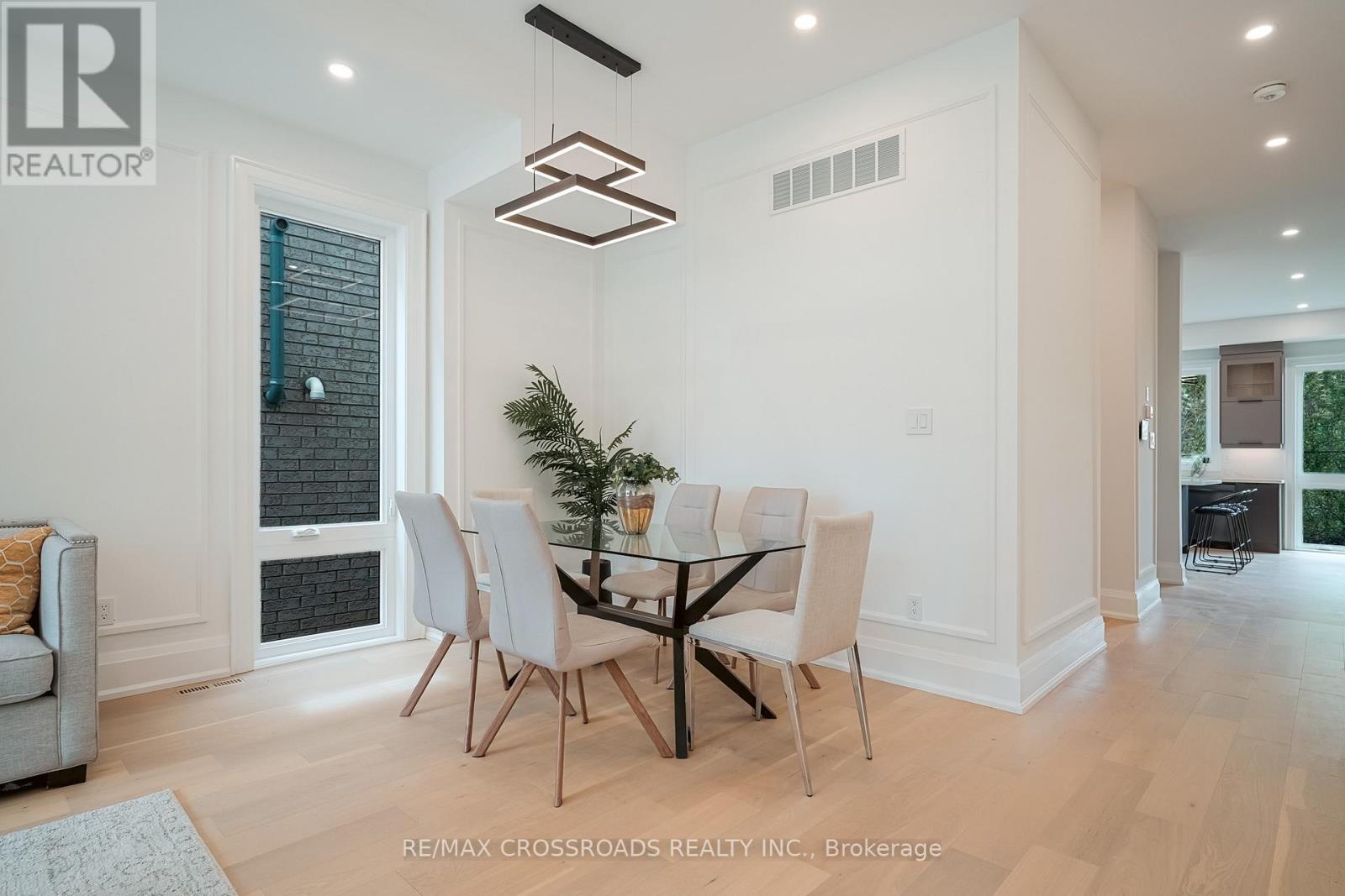 112 Blantyre Avenue, Toronto, Ontario  M1N 2R5 - Photo 7 - E12178451