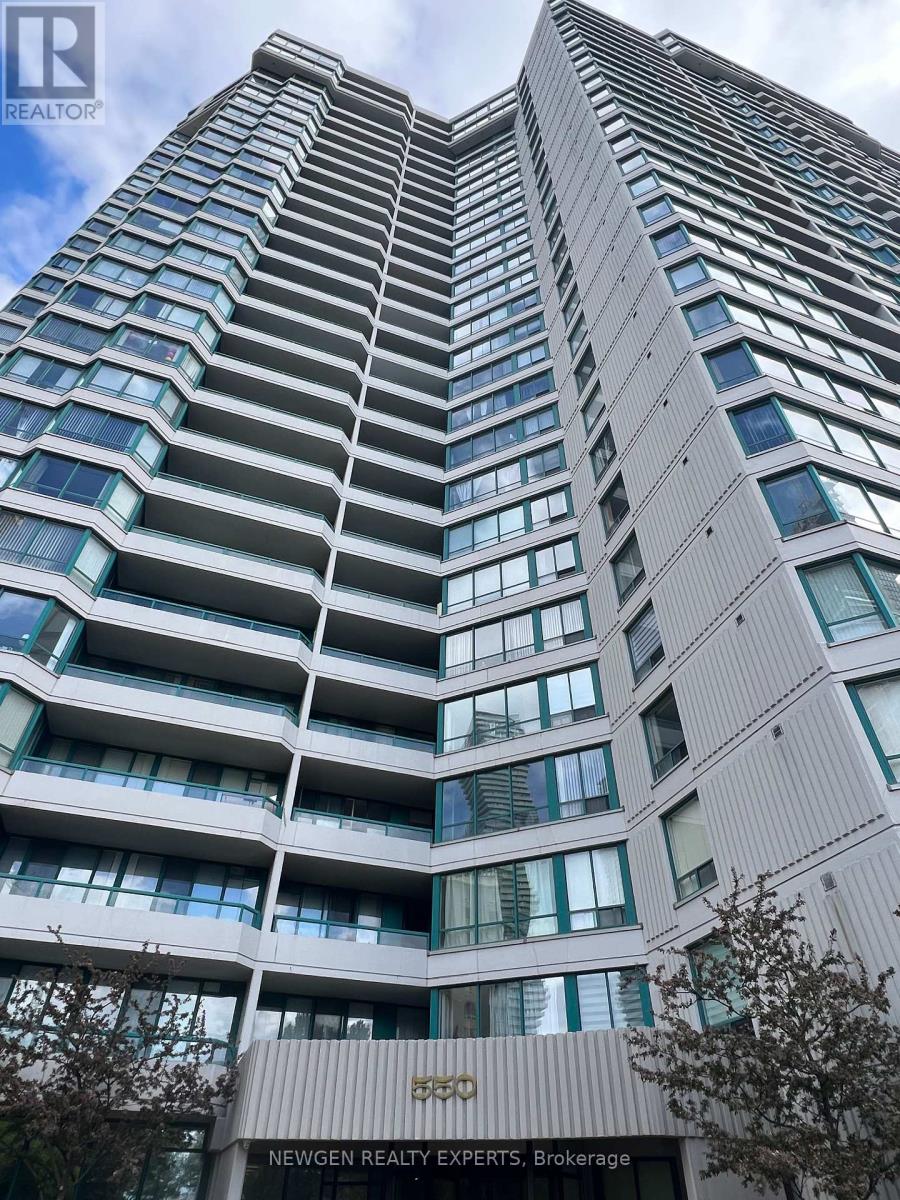 Uph 12 - 550 Webb Drive, Mississauga (City Centre), Ontario  L5B 3Y4 - Photo 1 - W12177346