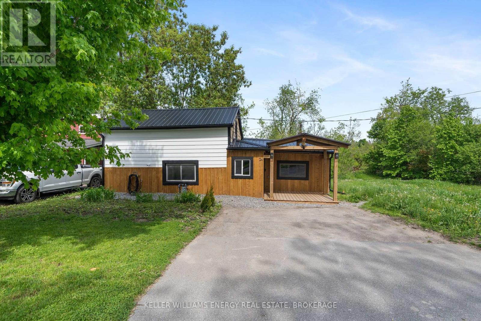 24 Water Street, Kawartha Lakes, Ontario  K9V 2C8 - Photo 42 - X12178537
