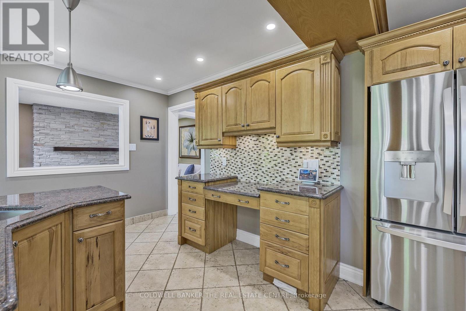 96 Lambeth Court, Newmarket, Ontario  L3Y 6S1 - Photo 17 - N12178473