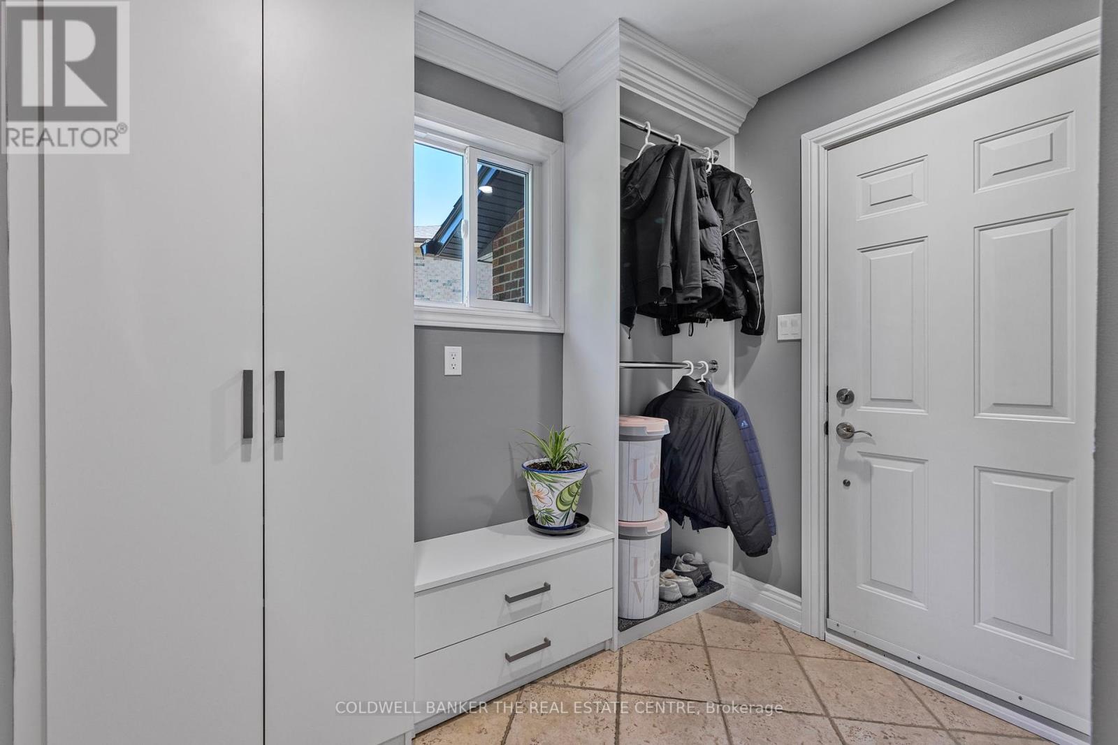 96 Lambeth Court, Newmarket, Ontario  L3Y 6S1 - Photo 22 - N12178473