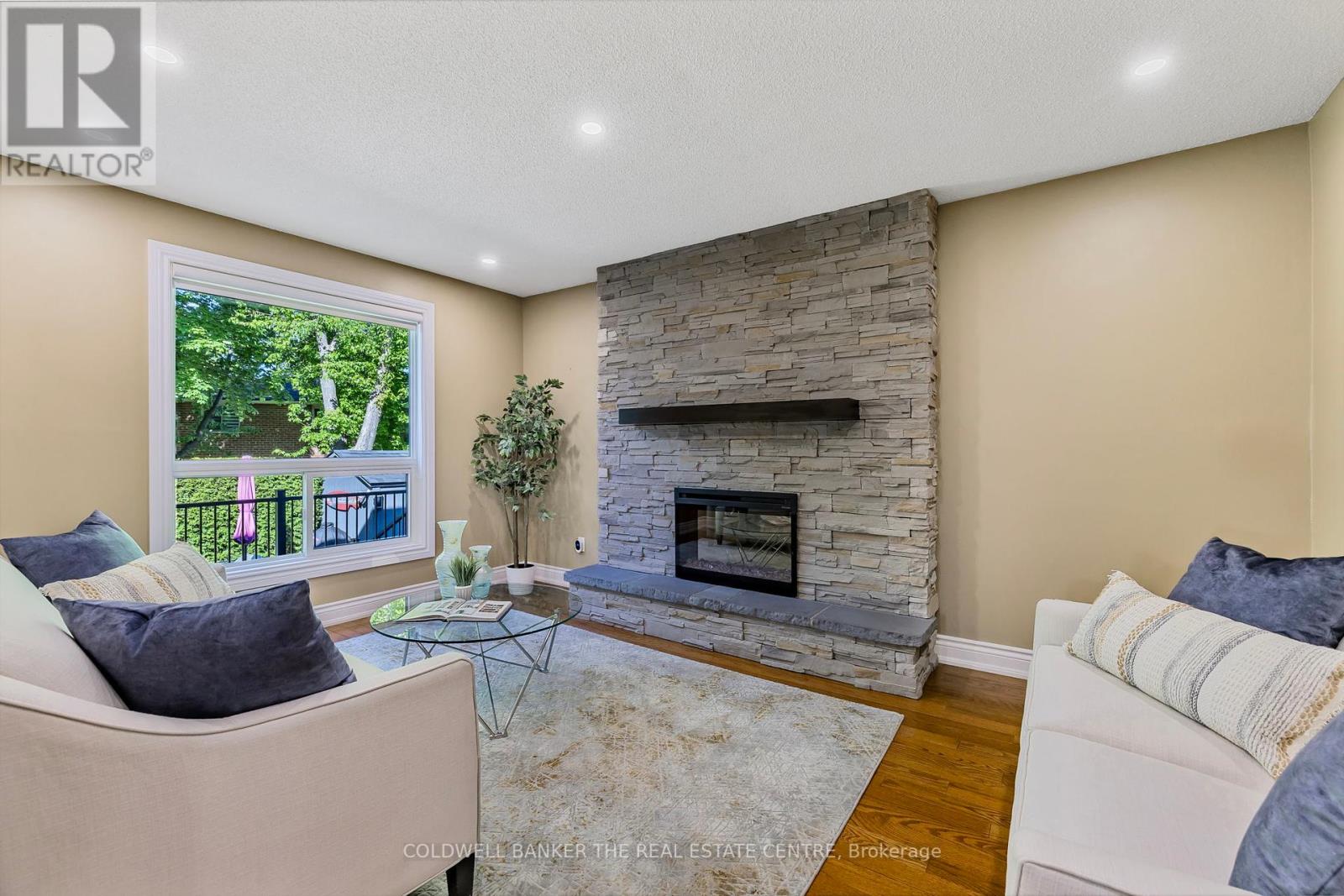 96 Lambeth Court, Newmarket, Ontario  L3Y 6S1 - Photo 7 - N12178473